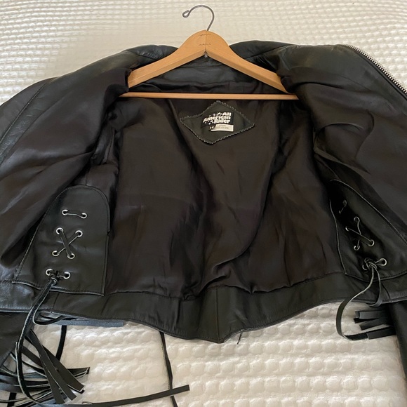 Black and Red Woman Leather Jacket - Picture 9 of 10